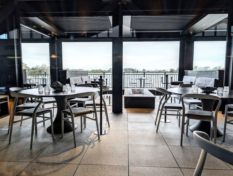 Foxtail on the Lake - Des Plaines