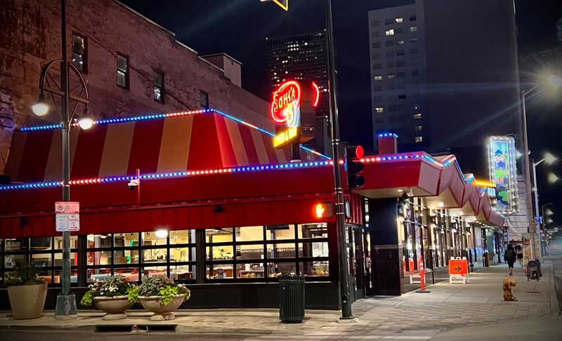 Text This To Your Hungry Friend