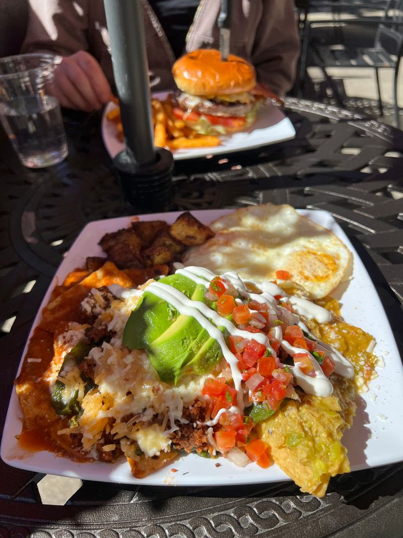 Where American Classics Meet Mexican Flavors Where American Classics Meet Mexican Flavors