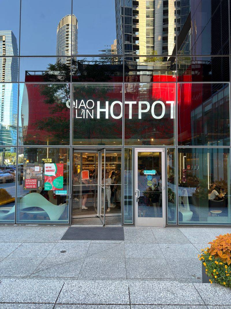 In The Heart Of Streeterville’s Dining Scene