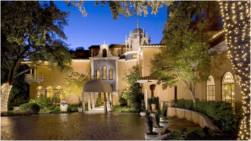 First Impressions At The Mansion