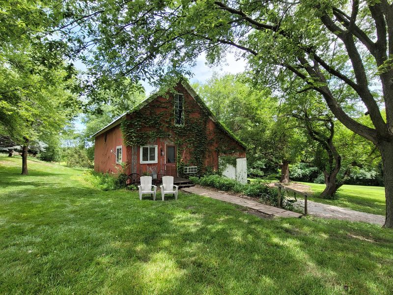 Whispering Pines Bed & Breakfast
