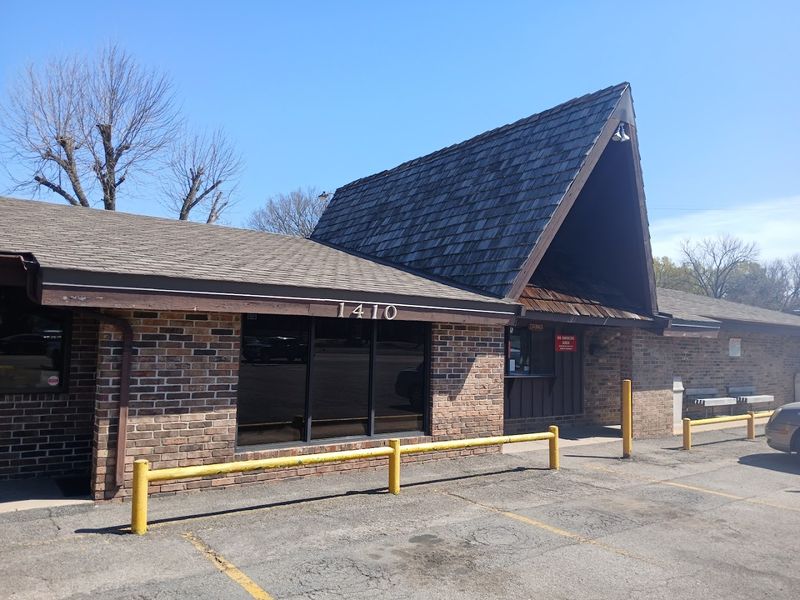 Feltner's Whatta-Burger, Russellville