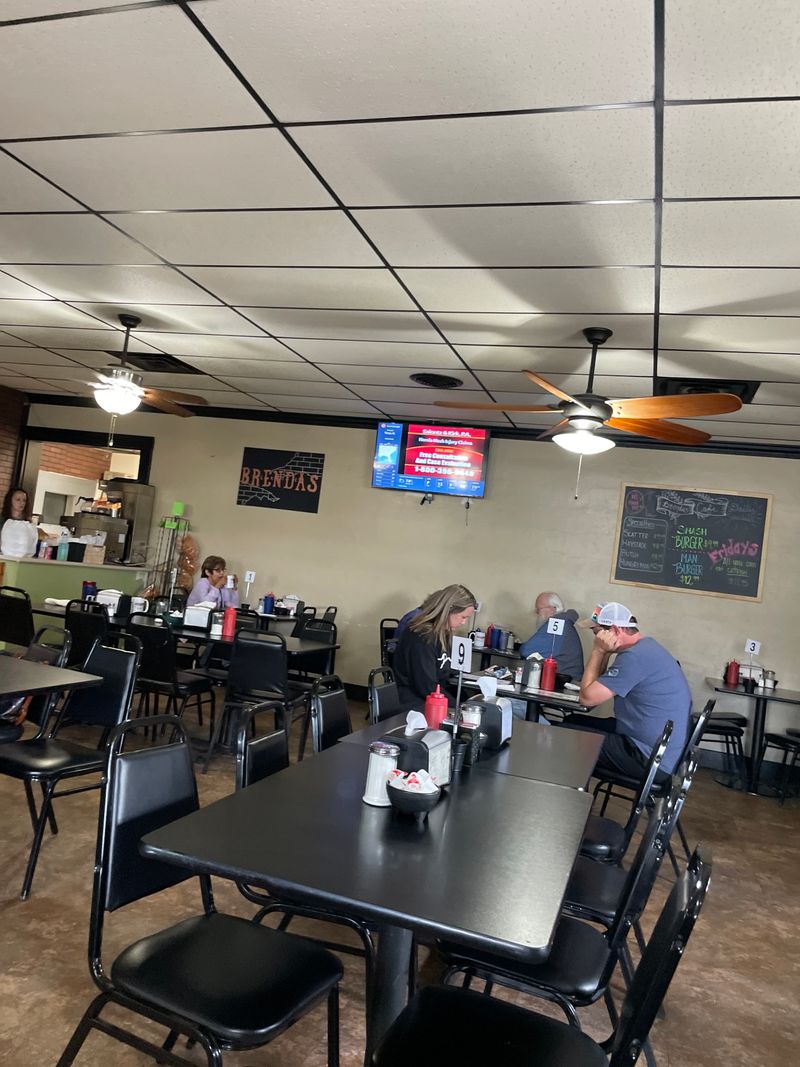 Brenda's Country Cafe — Mountain Home