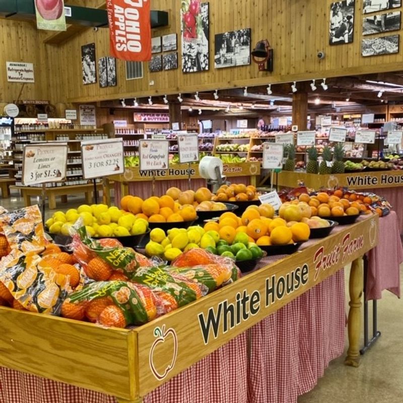 White House Fruit Farm, Canfield