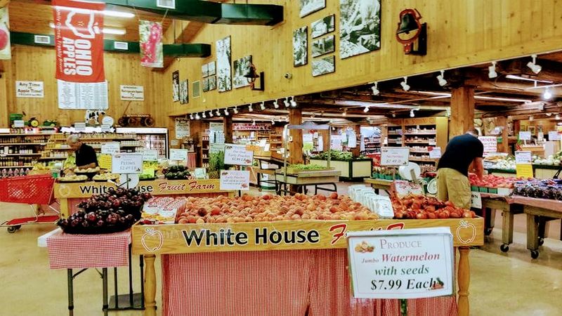White House Fruit Farm, Canfield, OH