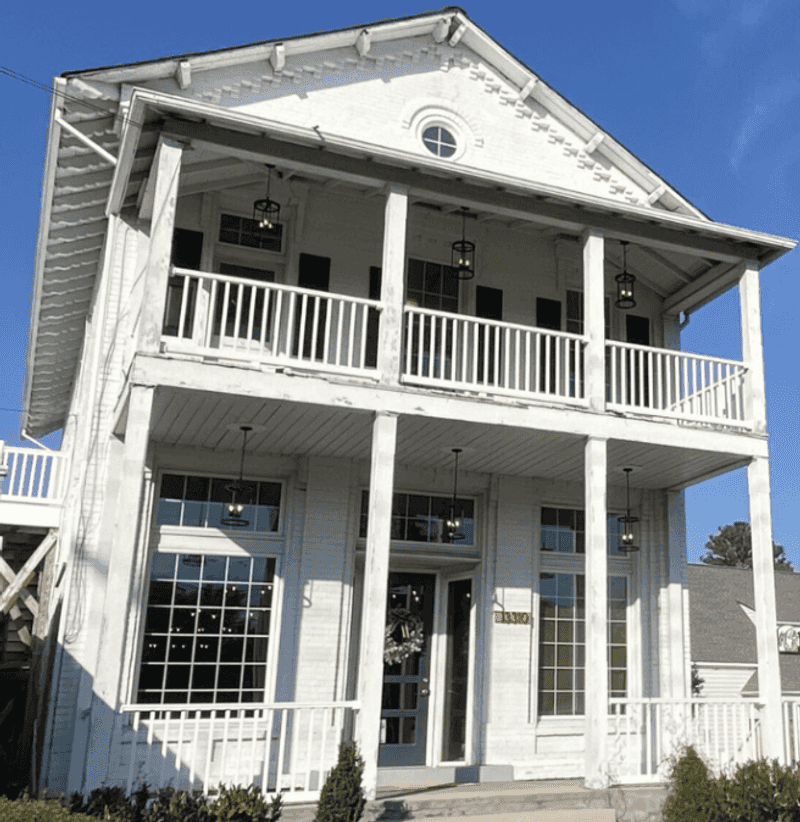 1870 Restaurant & Bar