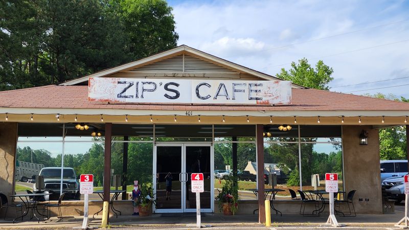 Zip's Café — Magee