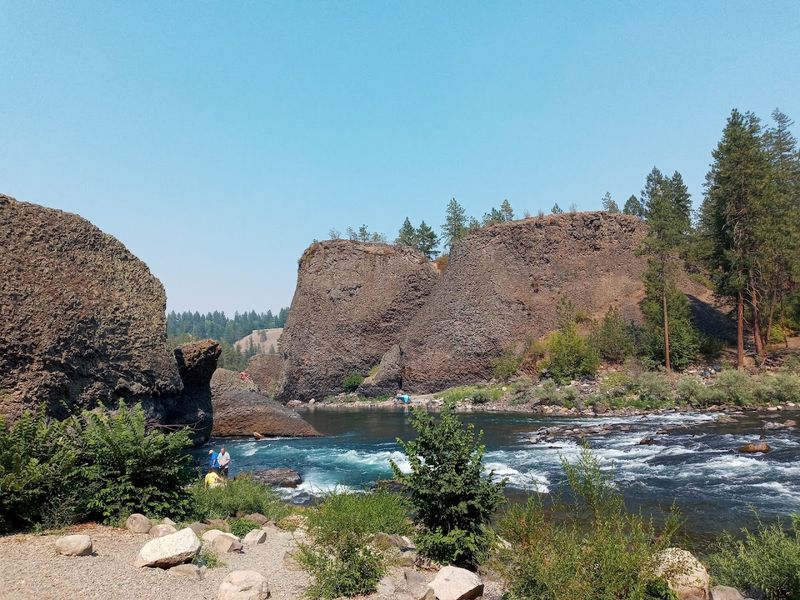 Whitewater Rapids And The Devil's Toenail