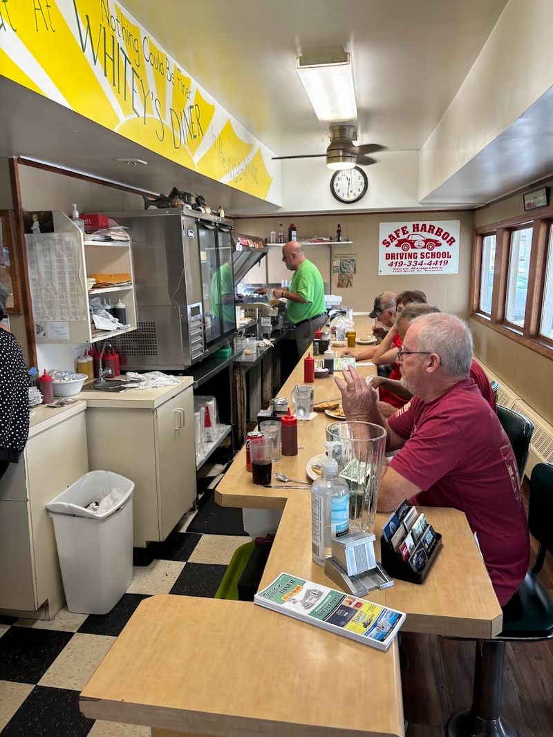 Whitey's Diner, Fremont