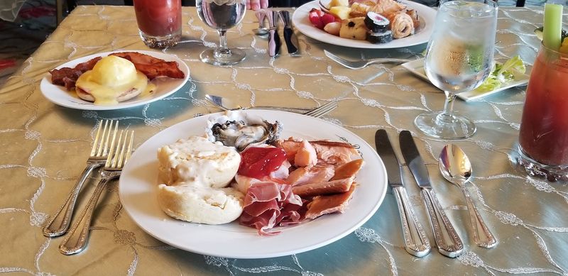Who Fits Around A Lake Terrace Brunch Table Who Fits Around A Lake Terrace Brunch Table