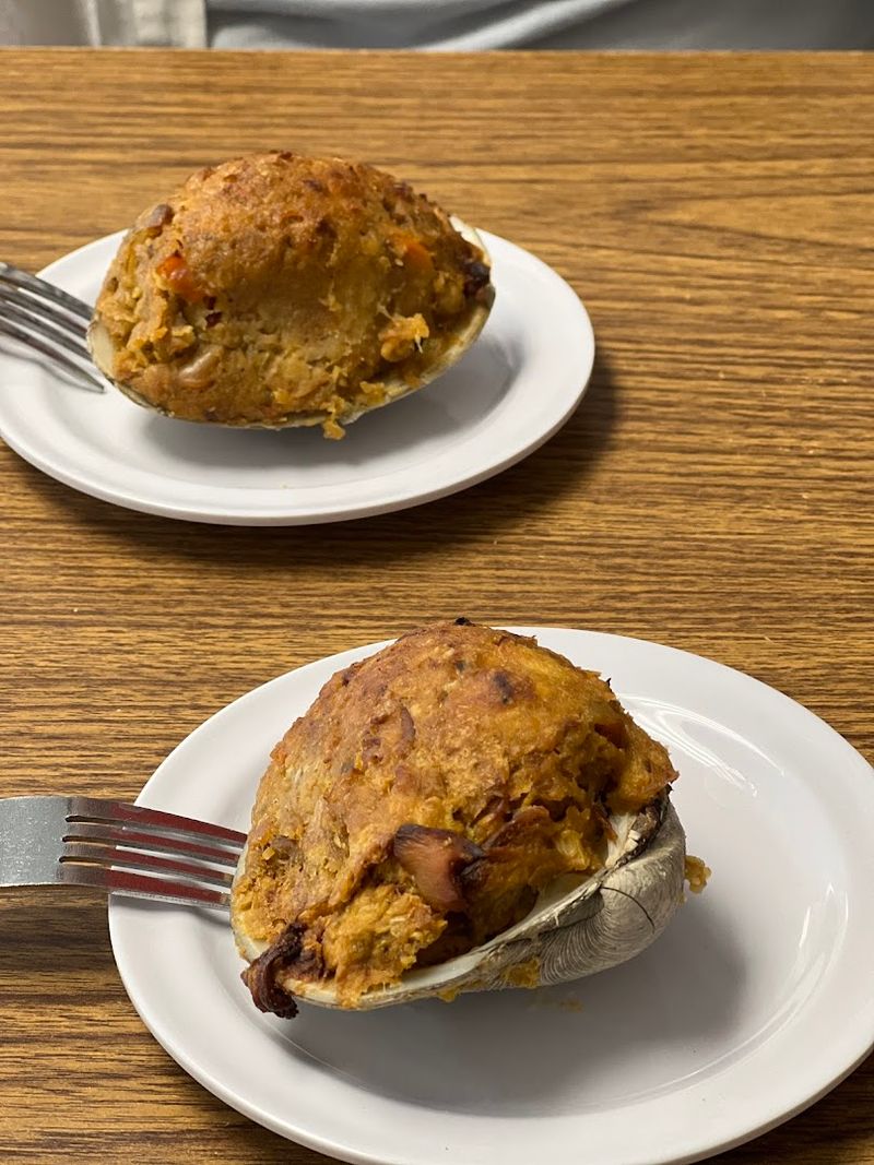 Whole-Bellied Fried Clams Worth Every Bite