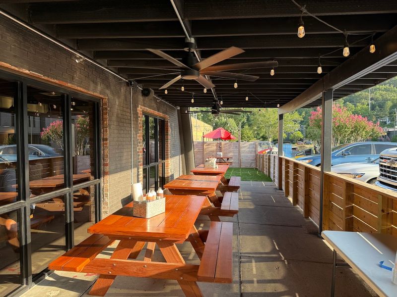 Wright's Barbecue, Little Rock