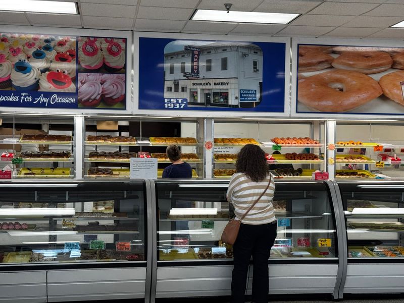 Whole Wheat Donuts And Tiny Donut Holes Whole Wheat Donuts And Tiny Donut Holes