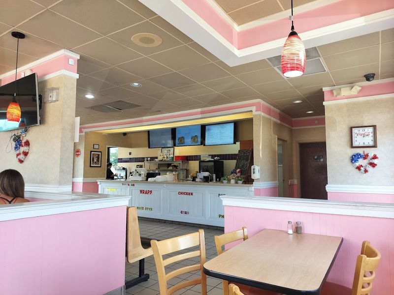 Why Edinburgh Diner Deserves A Road Trip