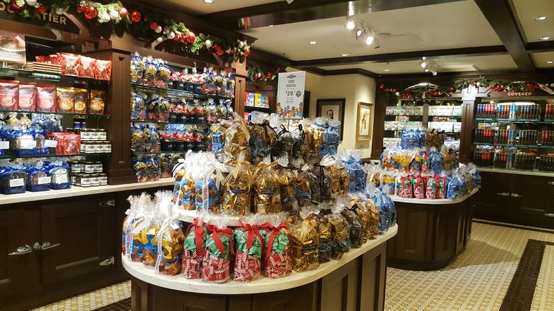 Planning Your Visit To The Ghirardelli Chocolate Experience