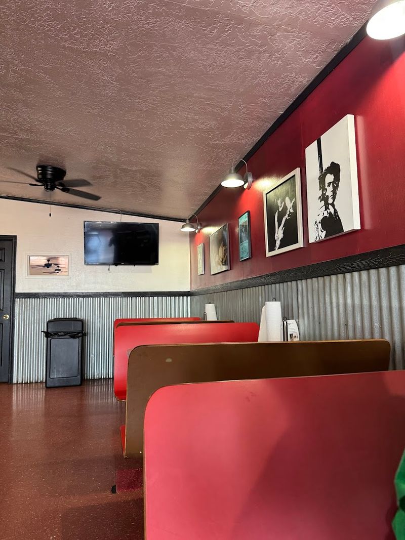 Why Honey Bear's Deserves A Spot On Your Phoenix Food List