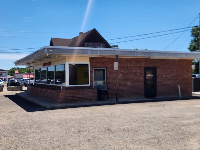 Why Johnson's Drive-In Belongs On Every North Carolina Road Trip