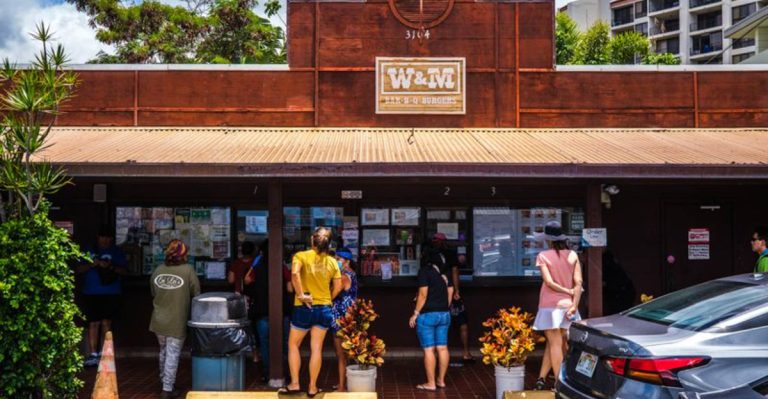 Why Locals Believe This Honolulu Burger Stand Serves The Best In Hawaii
