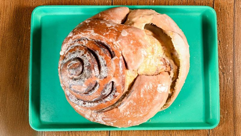 The Cinnamon Roll That Stops People Mid-Sentence