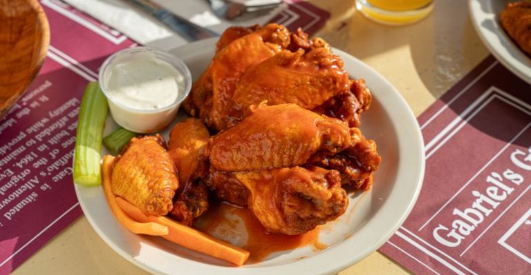 Why Locals Say This Buffalo Wing Spot Is The Best In New York