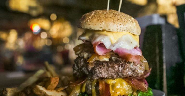 Why Locals Say This Columbus Burger Shack Is The Best In Ohio