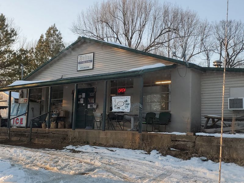 How To Find This Amish-Style Grocery Store And Plan Your Visit