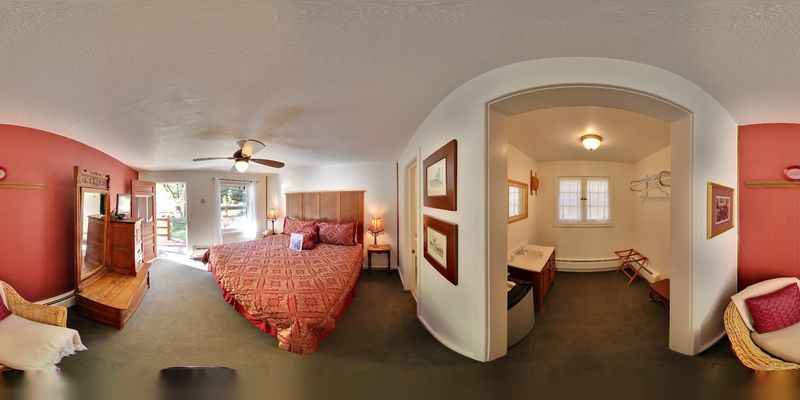 A Lodge That Earns Its Antique Furnishings
