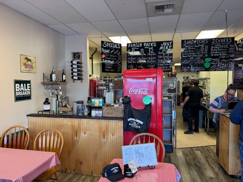Why Moose Creek BBQ Outsmokes Every City Hotspot