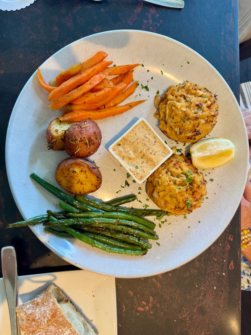 Scenic Views, Fresh Flavors, Always