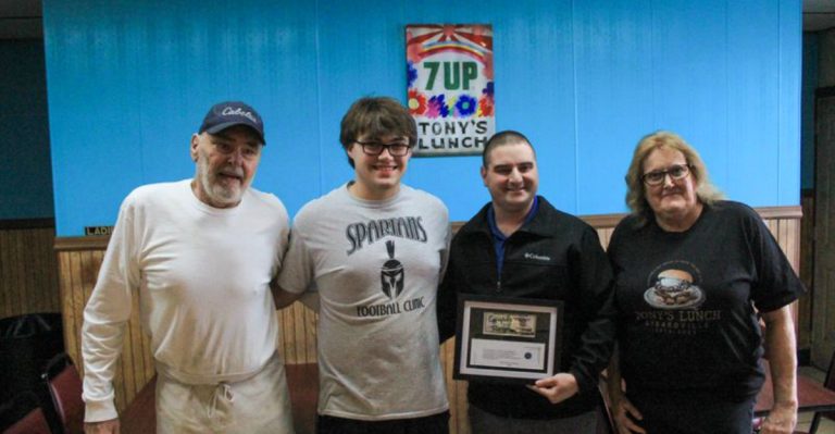 Why People In Pennsylvania Say This Little Burger Spot Is Worth The Drive