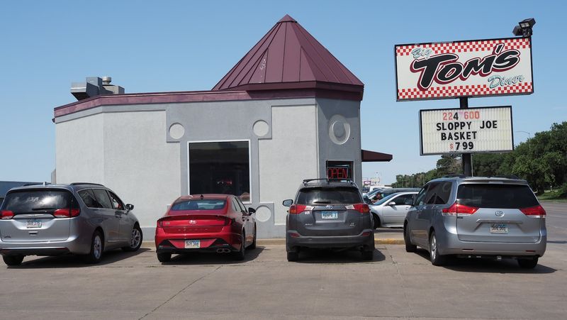 Why Pierre Is The Perfect Backdrop For This Diner
