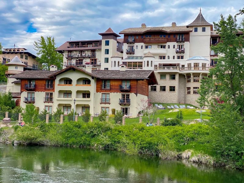 Why Posthotel Stands Out Among Washington Retreats