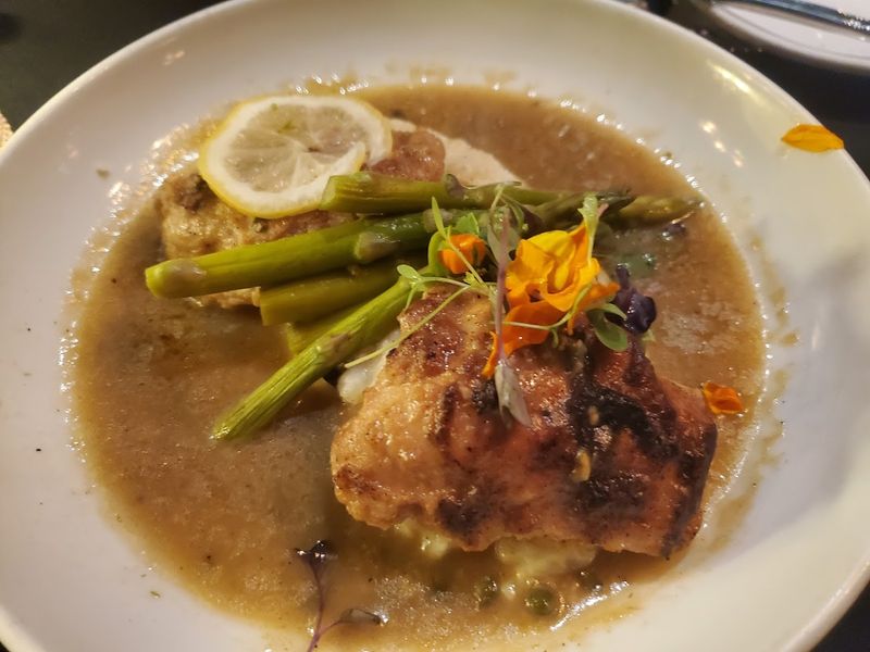 Why Regulars Keep Coming Back To This Lancaster Landmark