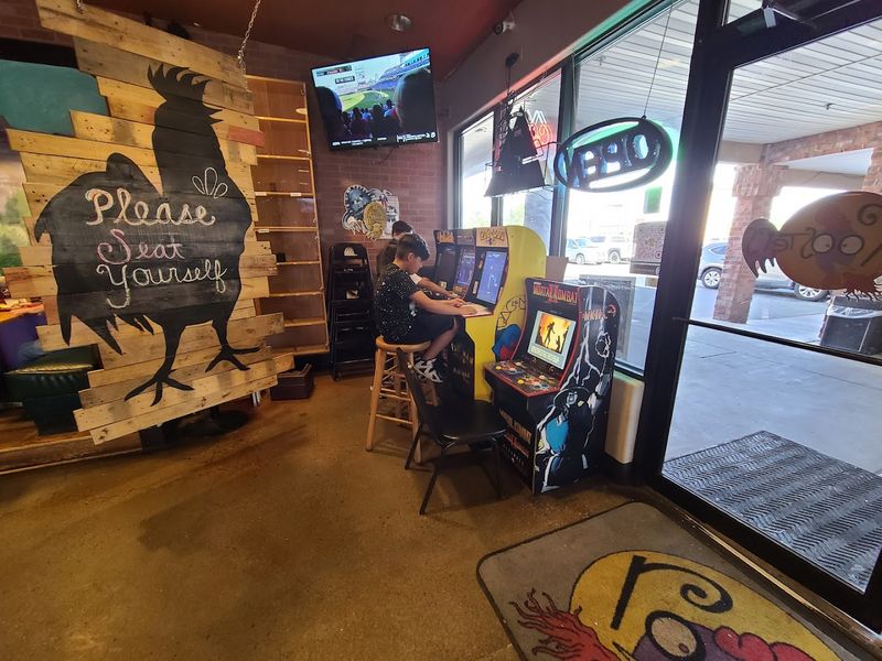 Families, Couples, and Solo Diners All Find Their Footing Here