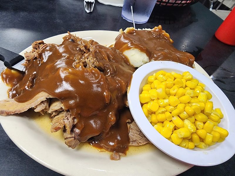 The Comfort-Food Plates That Set Up Dessert Perfectly