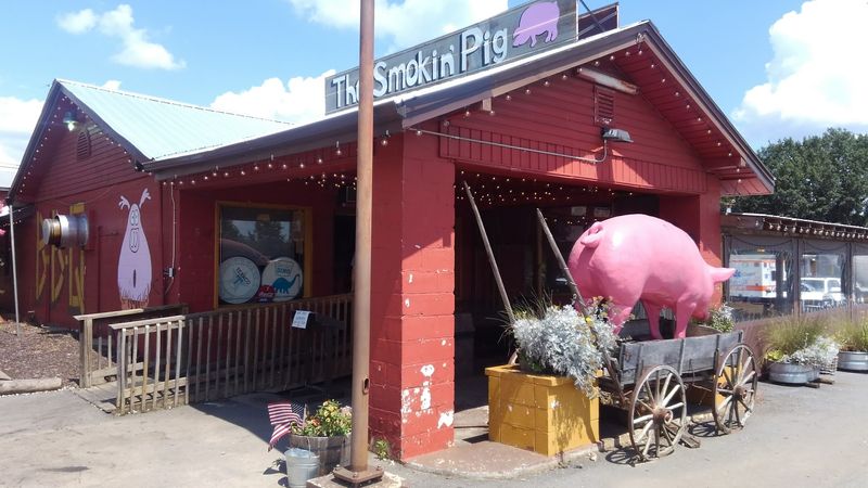 Why The Smokin' Pig Of Pendleton Belongs On Every Barbecue Lover's Map Why The Smokin' Pig Of Pendleton Belongs On Every Barbecue Lover's Map