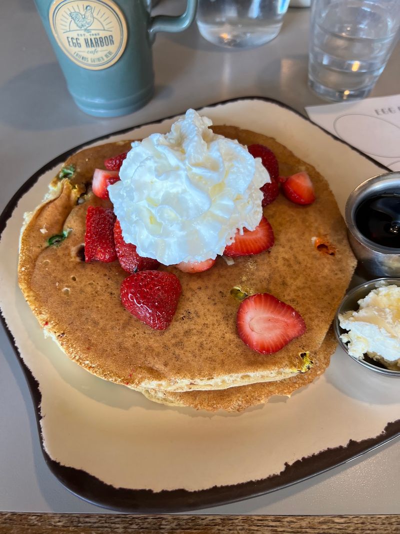 Why This Breakfast Spot Keeps Winning Hearts Why This Breakfast Spot Keeps Winning Hearts