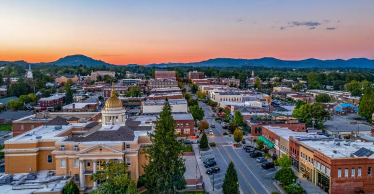 Why This Cozy North Carolina Town Should Be Your Next Day-Trip Destination
