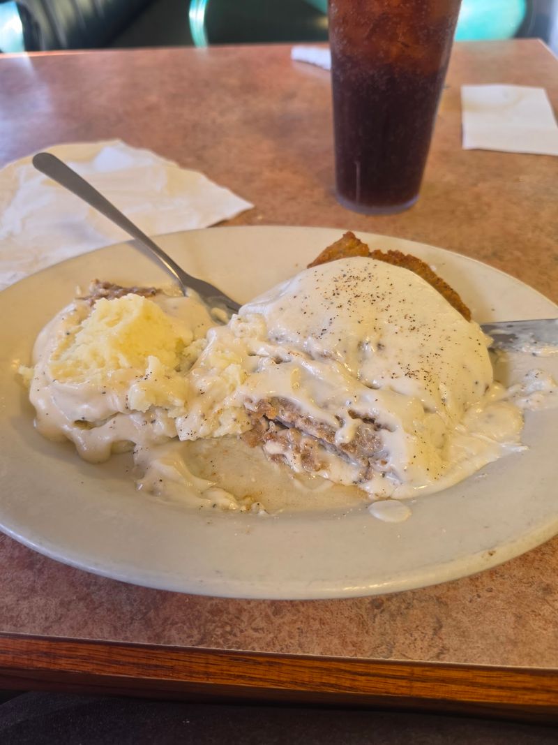 Why This Iowa Diner Deserves A Spot On Your Route