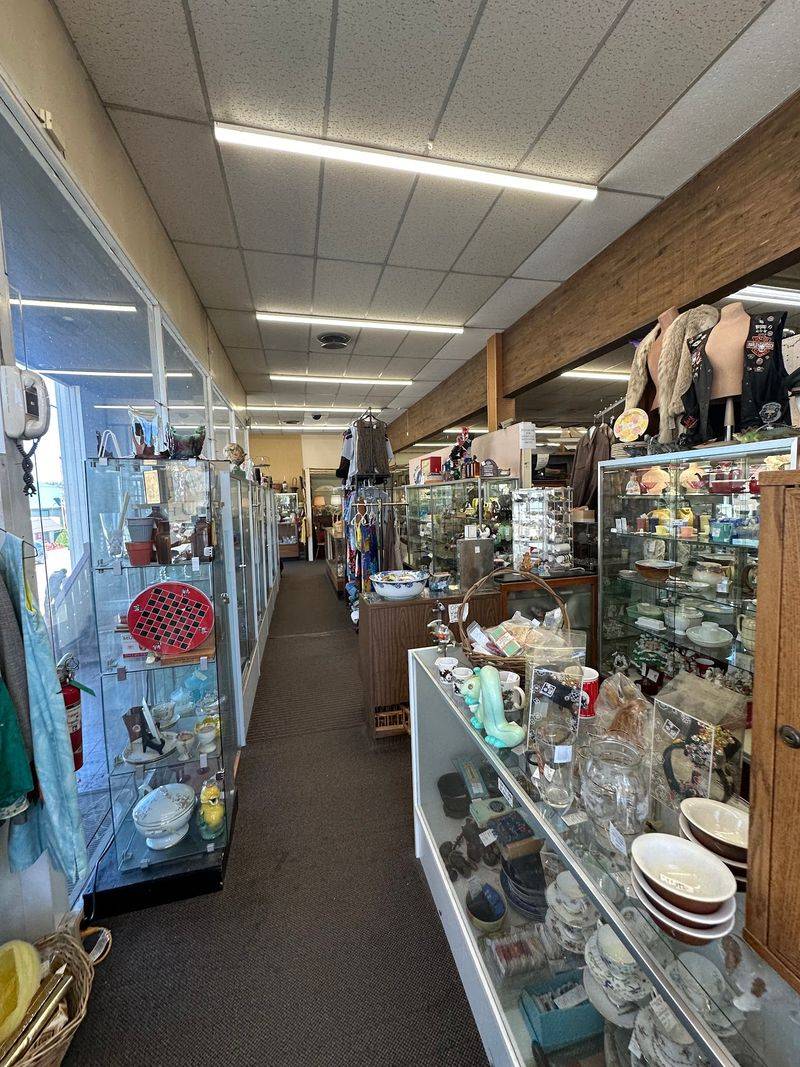 Why This Little Town Stop Is Worth the Drive Why This Little Town Stop Is Worth the Drive