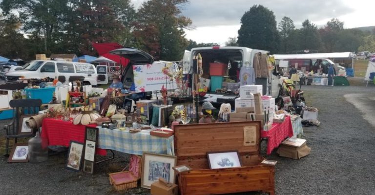Why This Pocono, Pennsylvania Flea Market With Nearly 300 Vendors And Antique Finds Has Locals Talking Nonstop