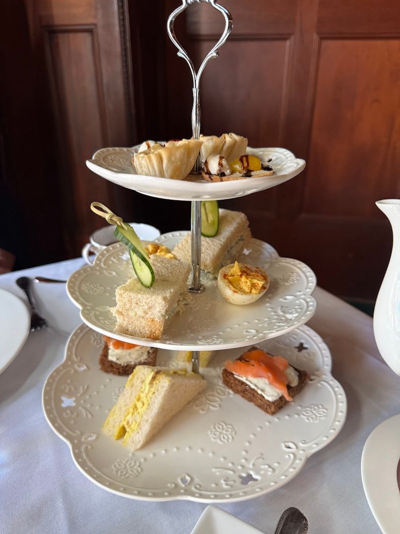 Afternoon Tea, Unhurried