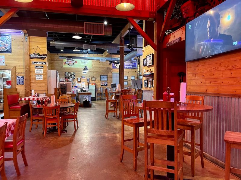 Why This Roadside Shack Feels So Arkansas