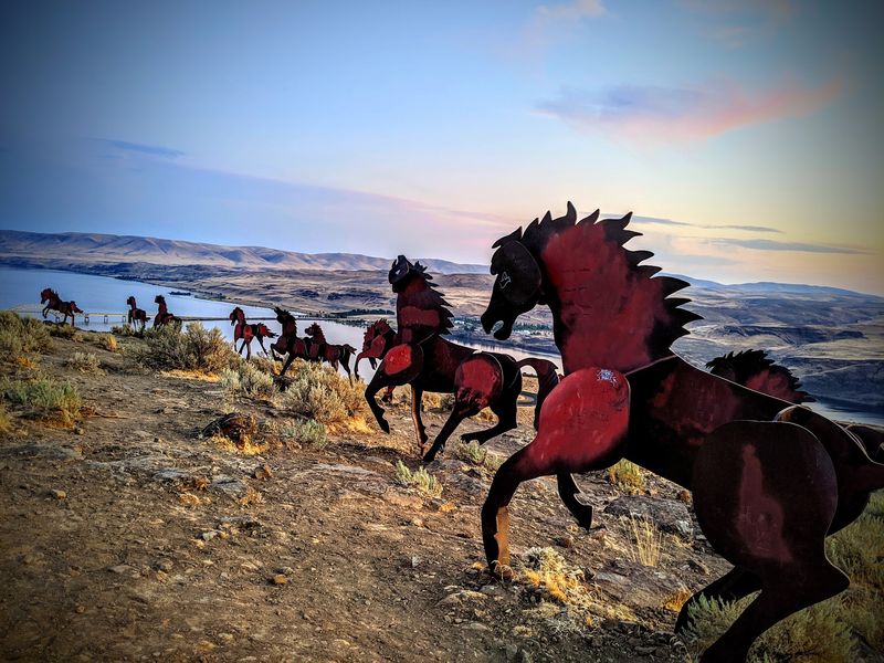 Why This Roadside Wonder Earns The Detour