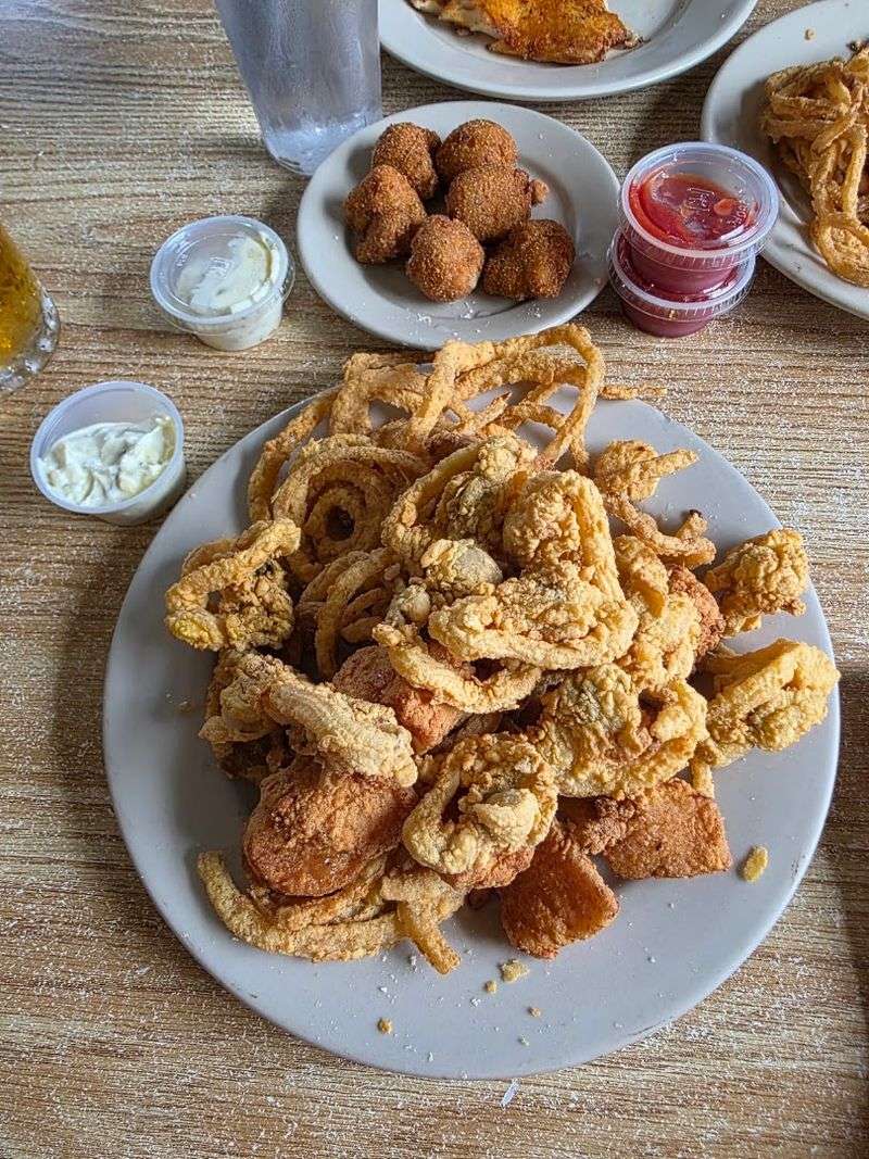 Why This Small Spot Has Become A Florida Road Trip Staple Why This Small Spot Has Become A Florida Road Trip Staple