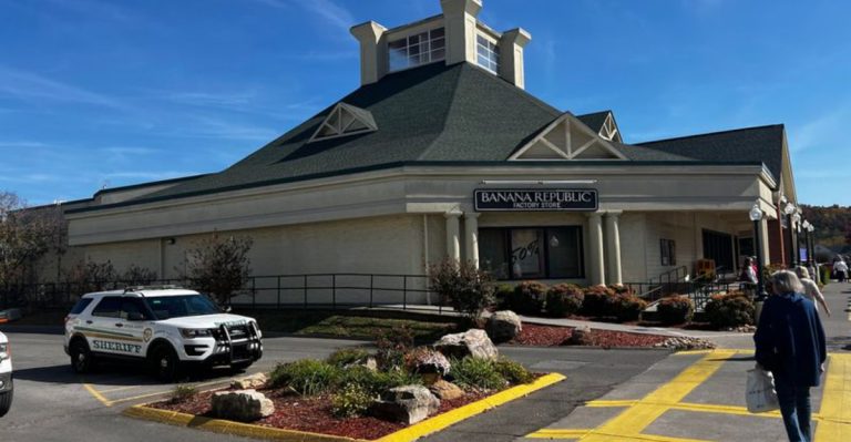 Why This Tennessee Outlet Center Has Become A Favorite Weekend Shopping Escape