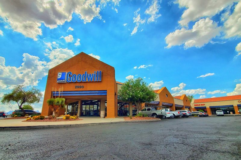 Smart Shopping Strategies That Seasoned Thrifters Swear By