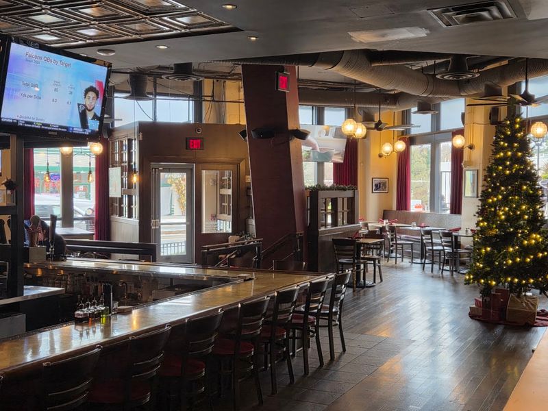 Why William Jeffrey's Tavern Is Worth Making Your Tuesday Ritual
