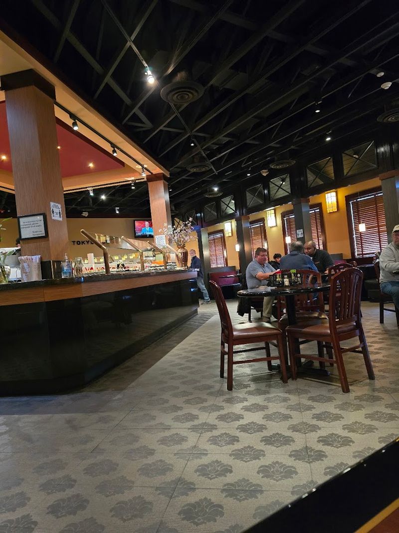 Casual No Frills Dining Room With Fast Turnover